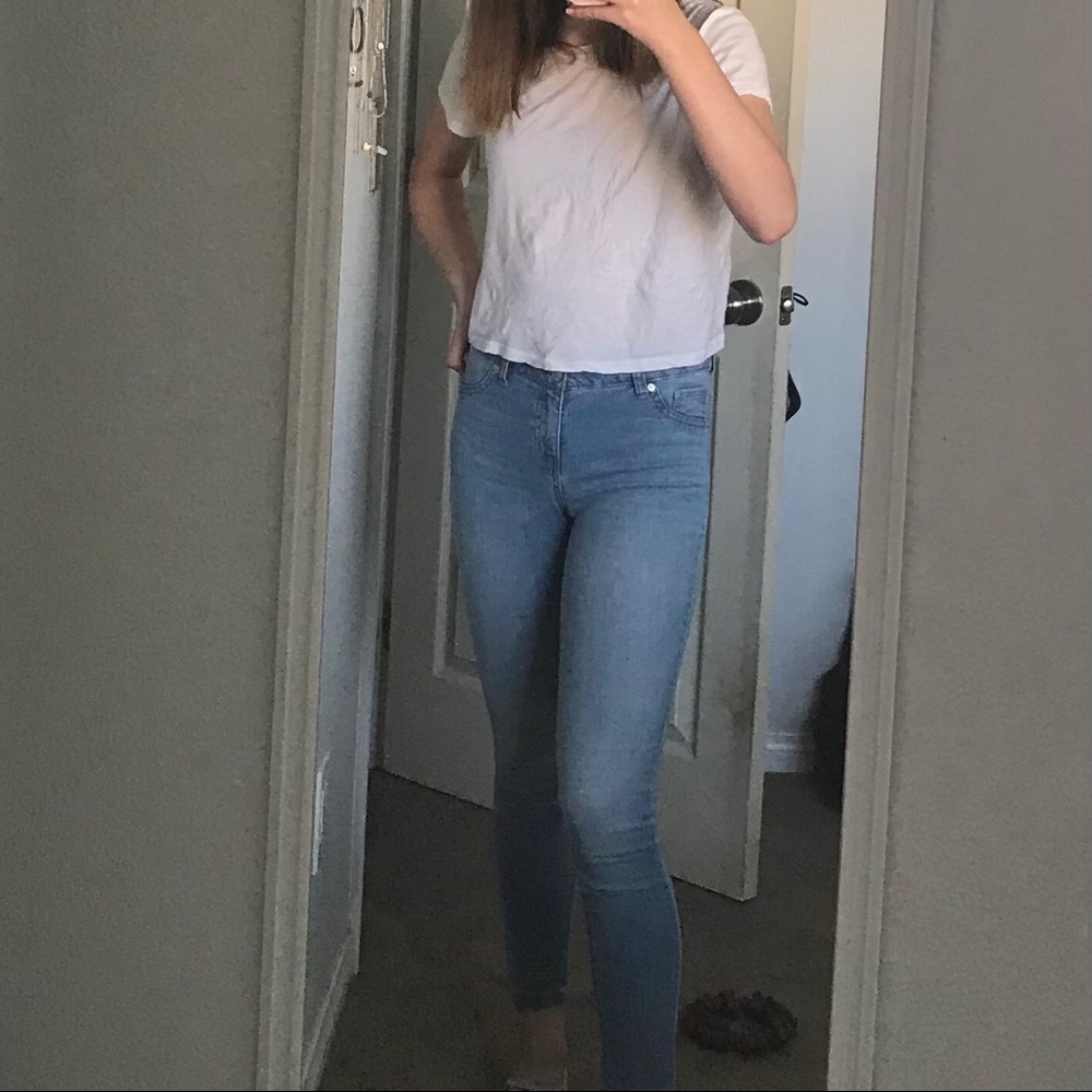 Medium/Light Wash Skinny Jeans